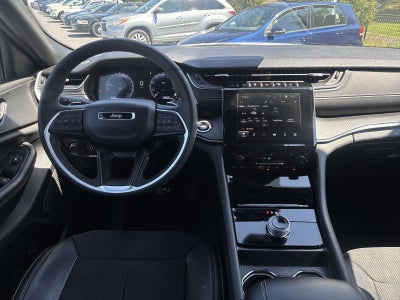 2025 Jeep Grand Cherokee Altitude 4x4