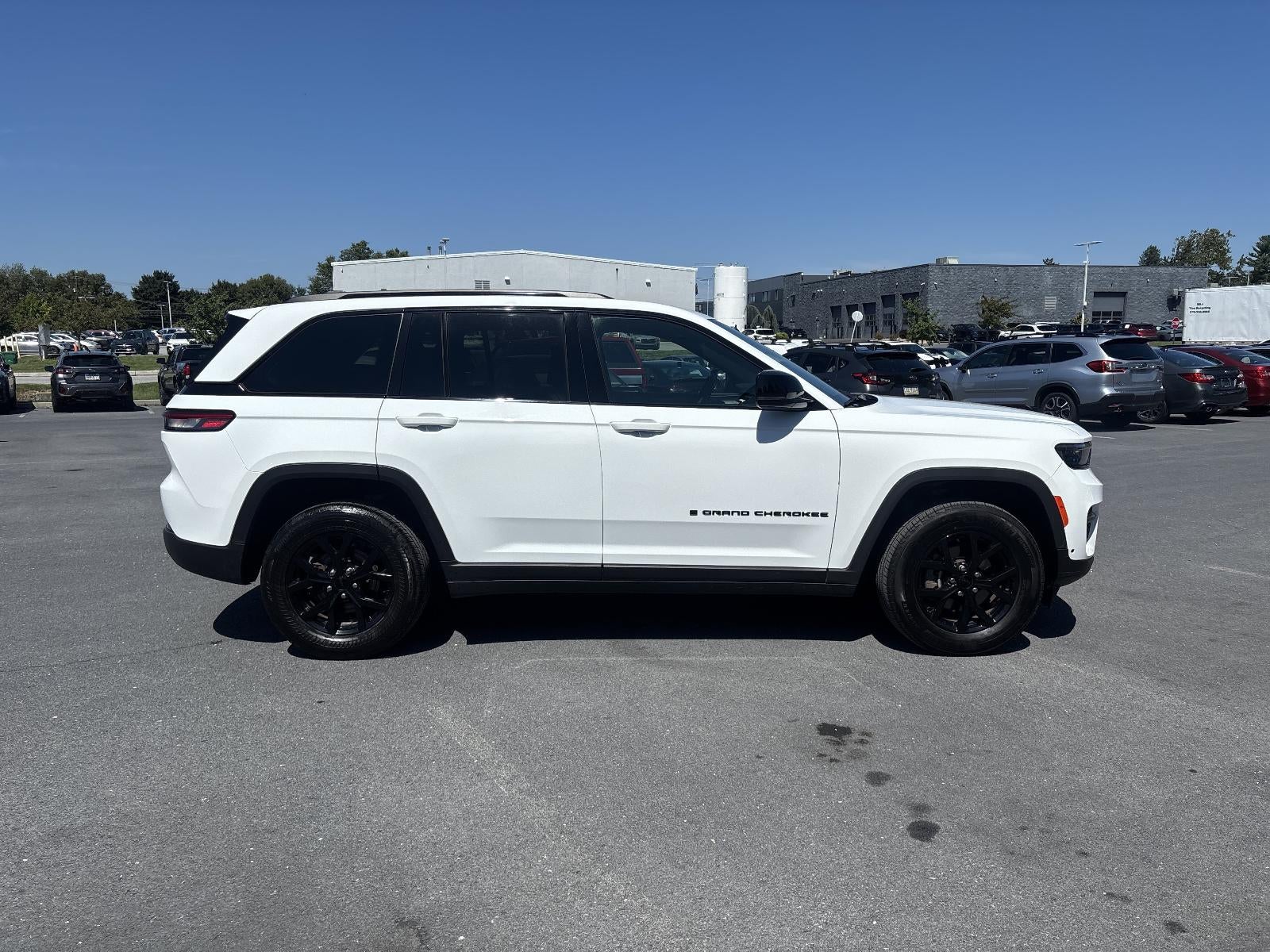 2025 Jeep Grand Cherokee Altitude 4x4