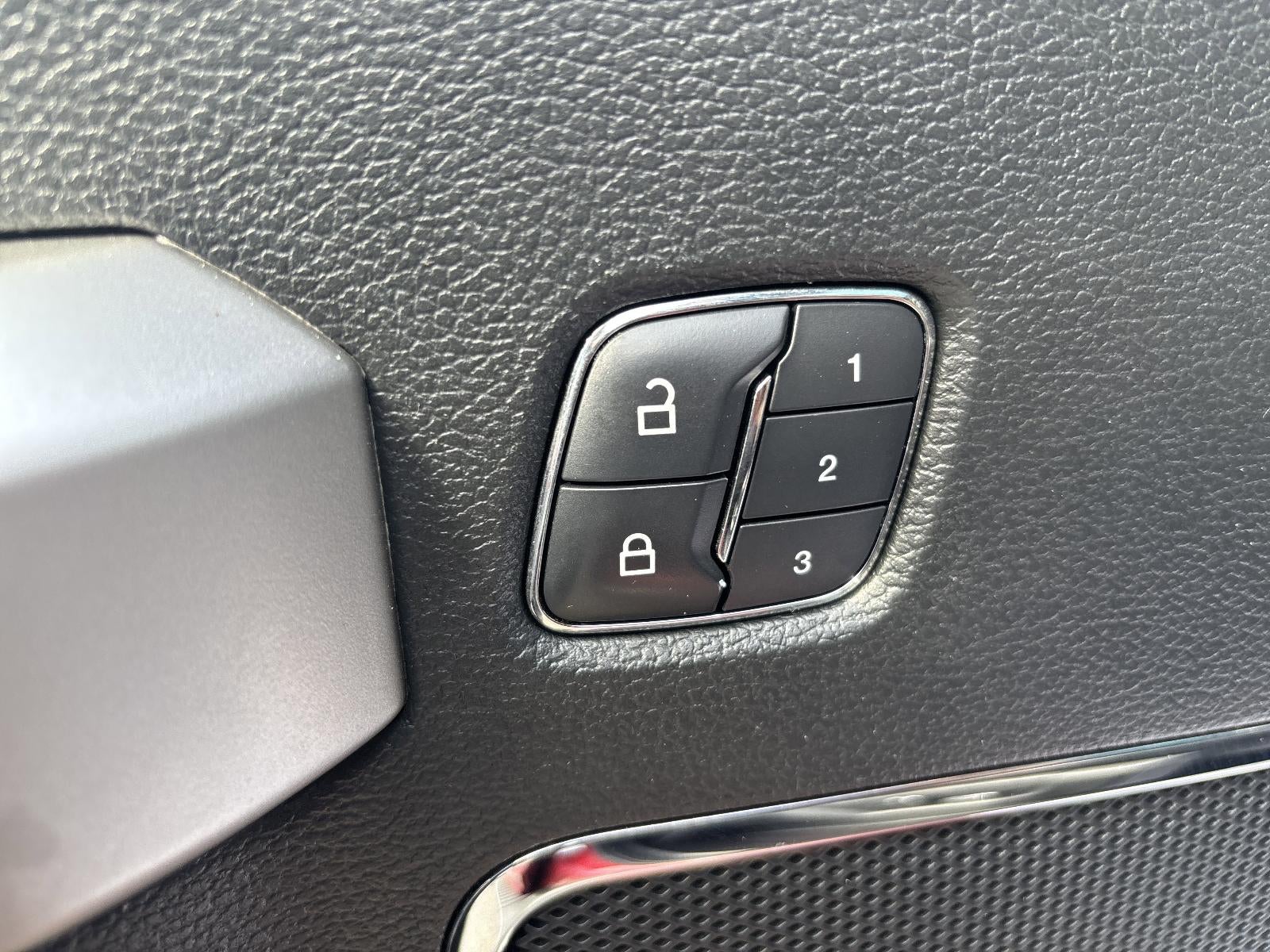 2016 Ford F-150 4WD SuperCrew 5-1/2 Ft Box Lariat