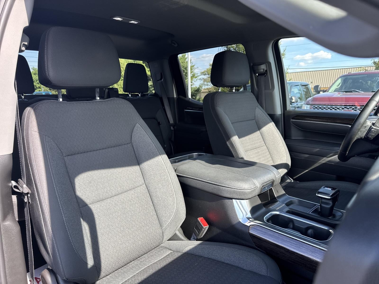 2025 GMC Sierra 1500 Crew Cab Short Box 4-Wheel Drive Elevation 3SB
