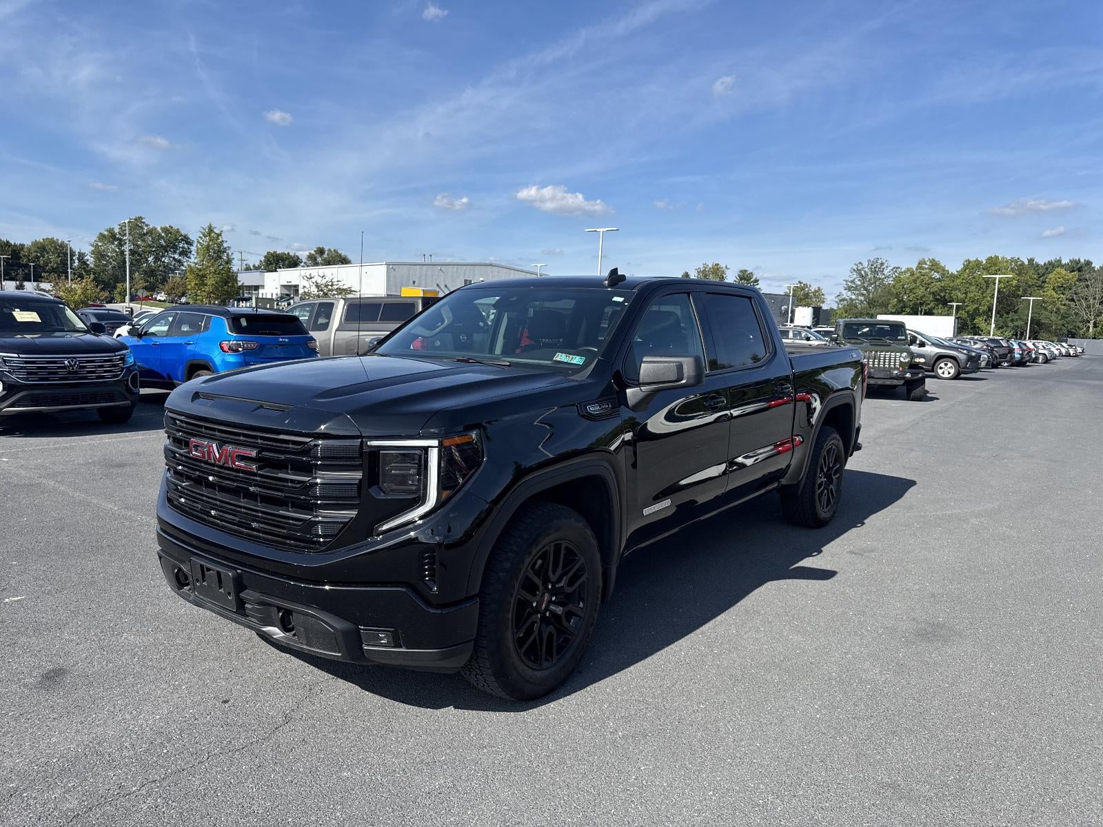 2025 GMC Sierra 1500 Crew Cab Short Box 4-Wheel Drive Elevation 3SB