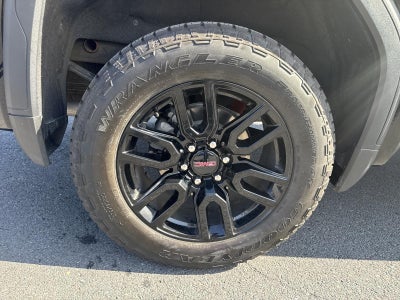 2025 GMC Sierra 1500 Crew Cab Short Box 4-Wheel Drive Elevation 3SB