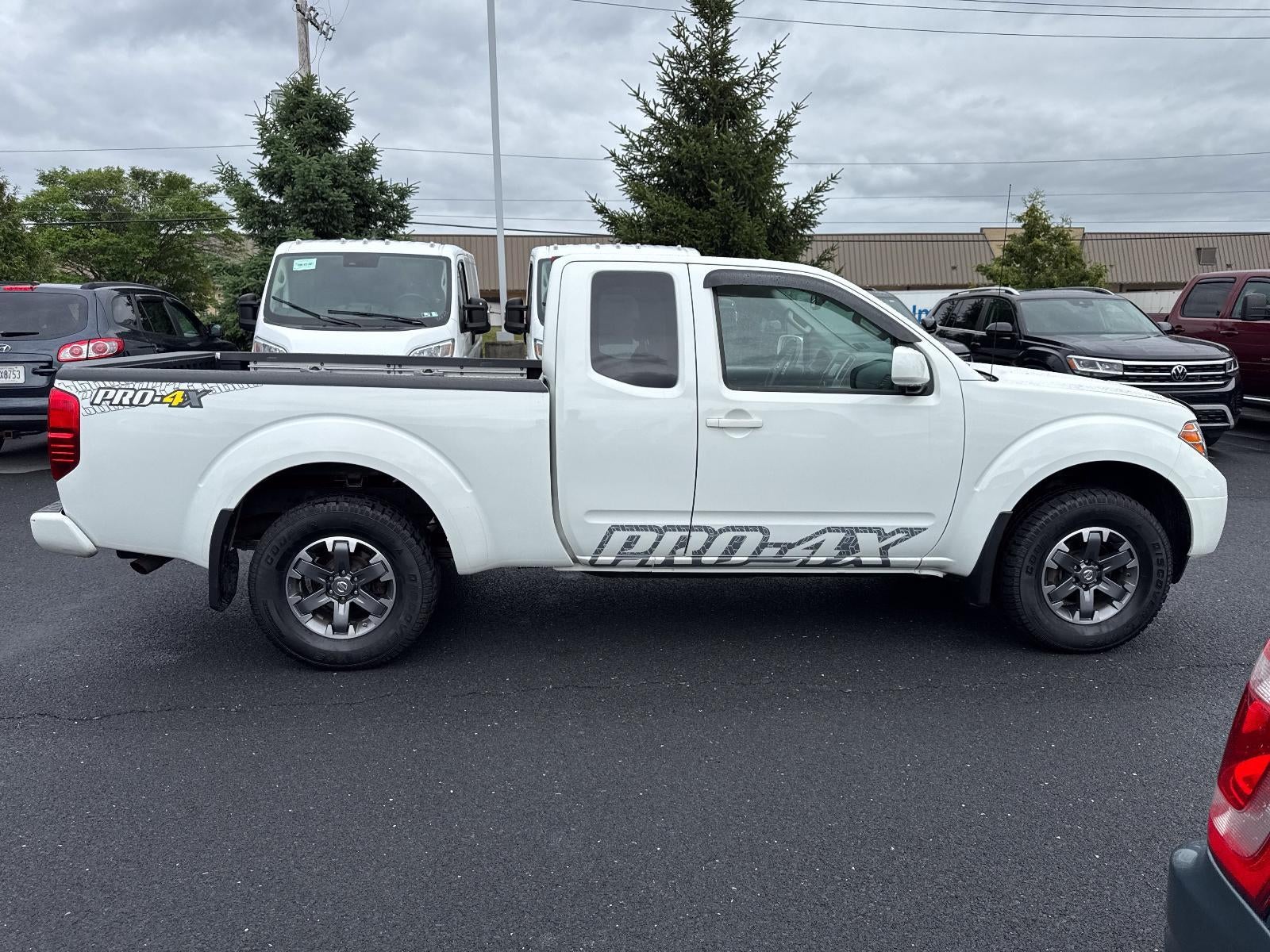 2015 Nissan Frontier 4WD King Cab Auto PRO-4X
