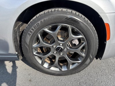2016 Chrysler 300 4dr Sdn 300S AWD