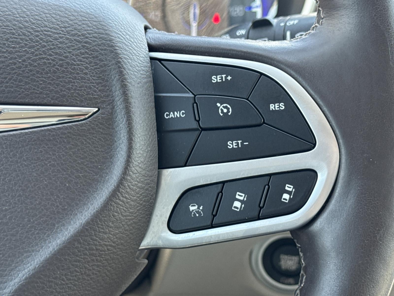 2018 Chrysler Pacifica Touring L FWD