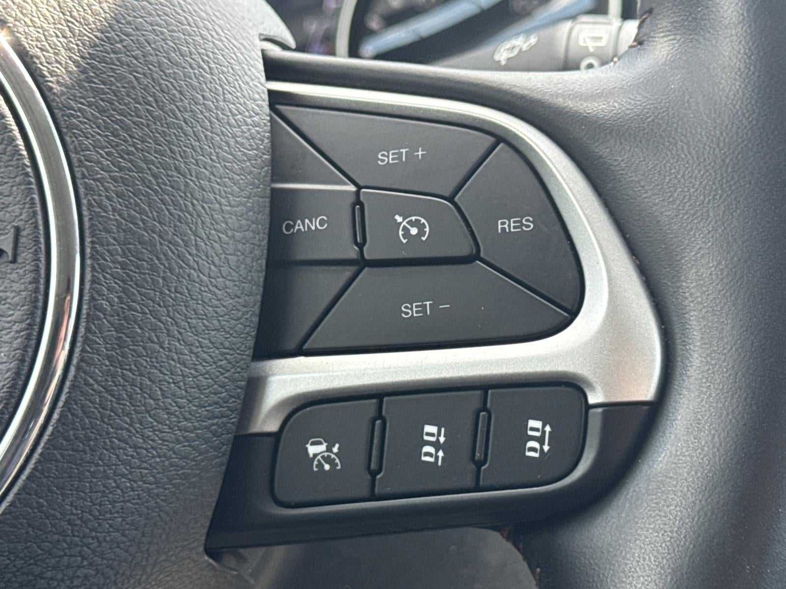 2020 Jeep Compass Latitude w/Sun/Safety Pkg 4x4