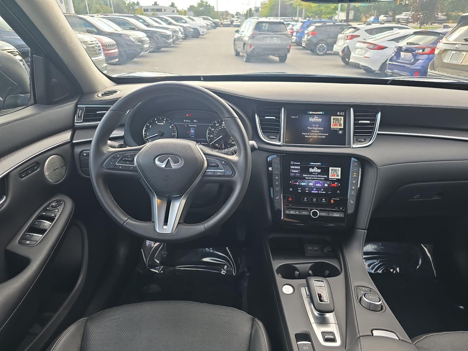 2023 INFINITI QX50 LUXE AWD