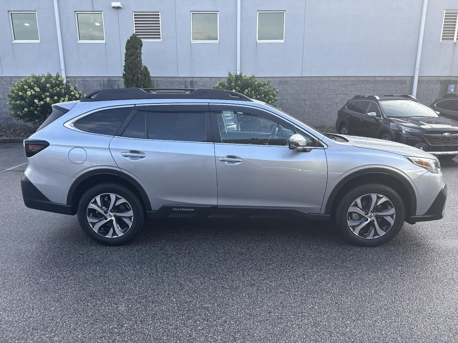 2022 Subaru Outback Limited CVT