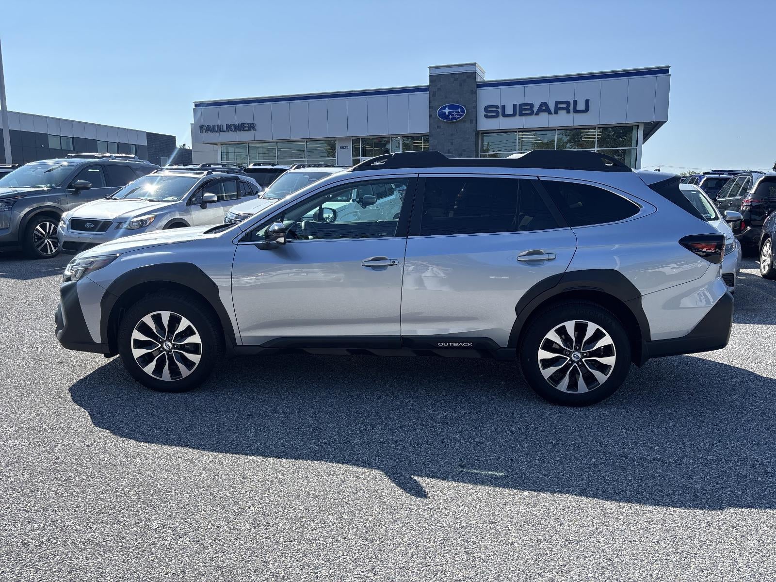 2023 Subaru Outback Limited XT CVT