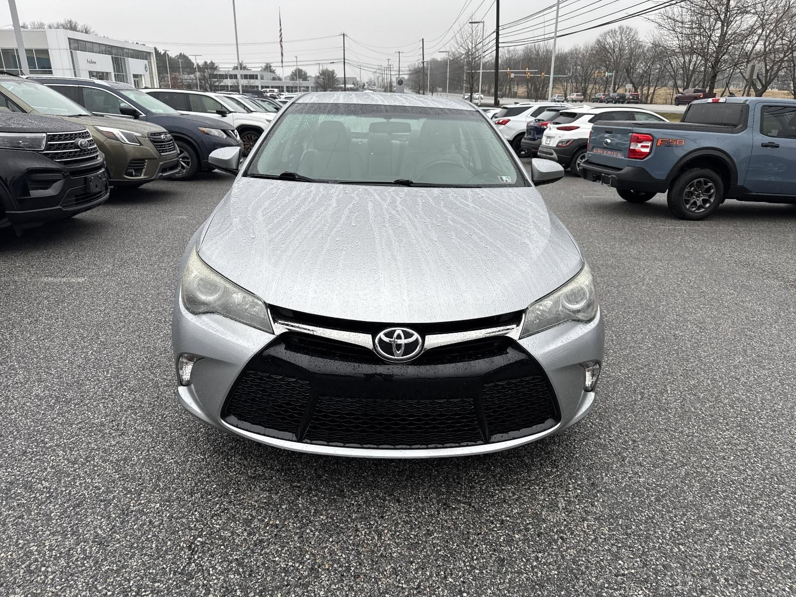 2017 Toyota Camry SE Auto (SE)