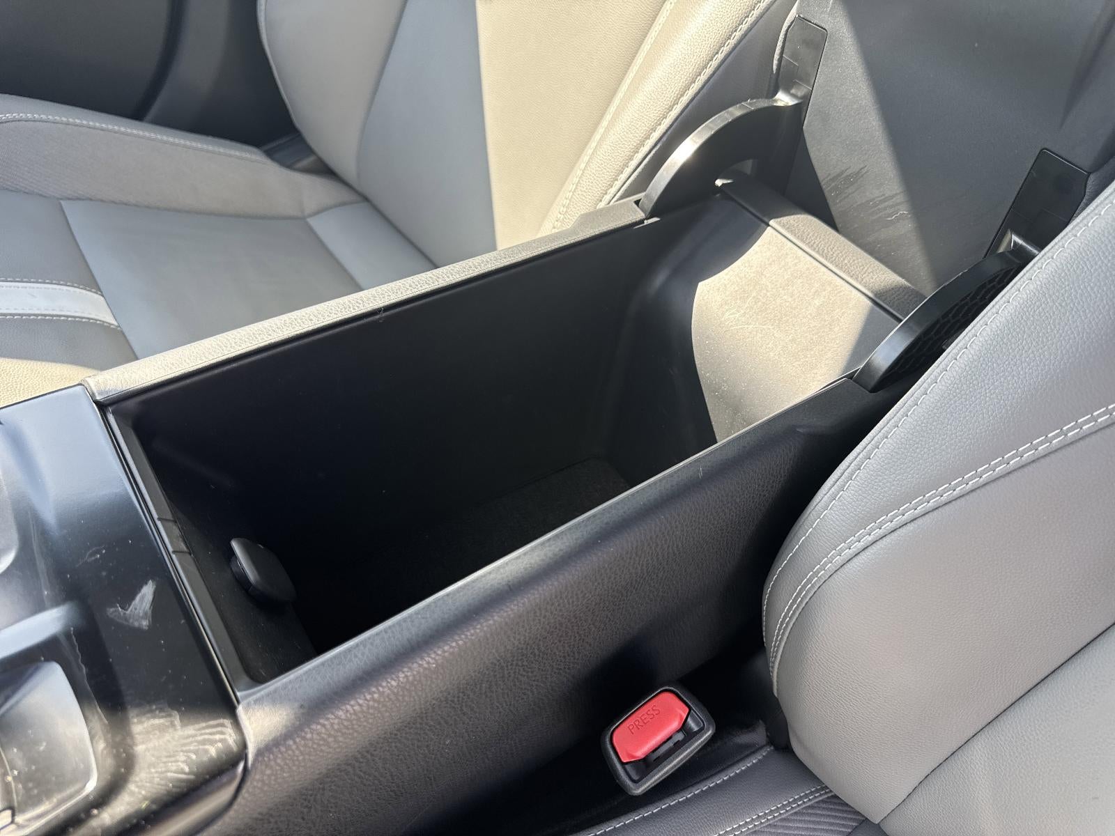 2025 Toyota Camry SE (SE)