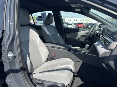 2025 Toyota Camry SE (SE)