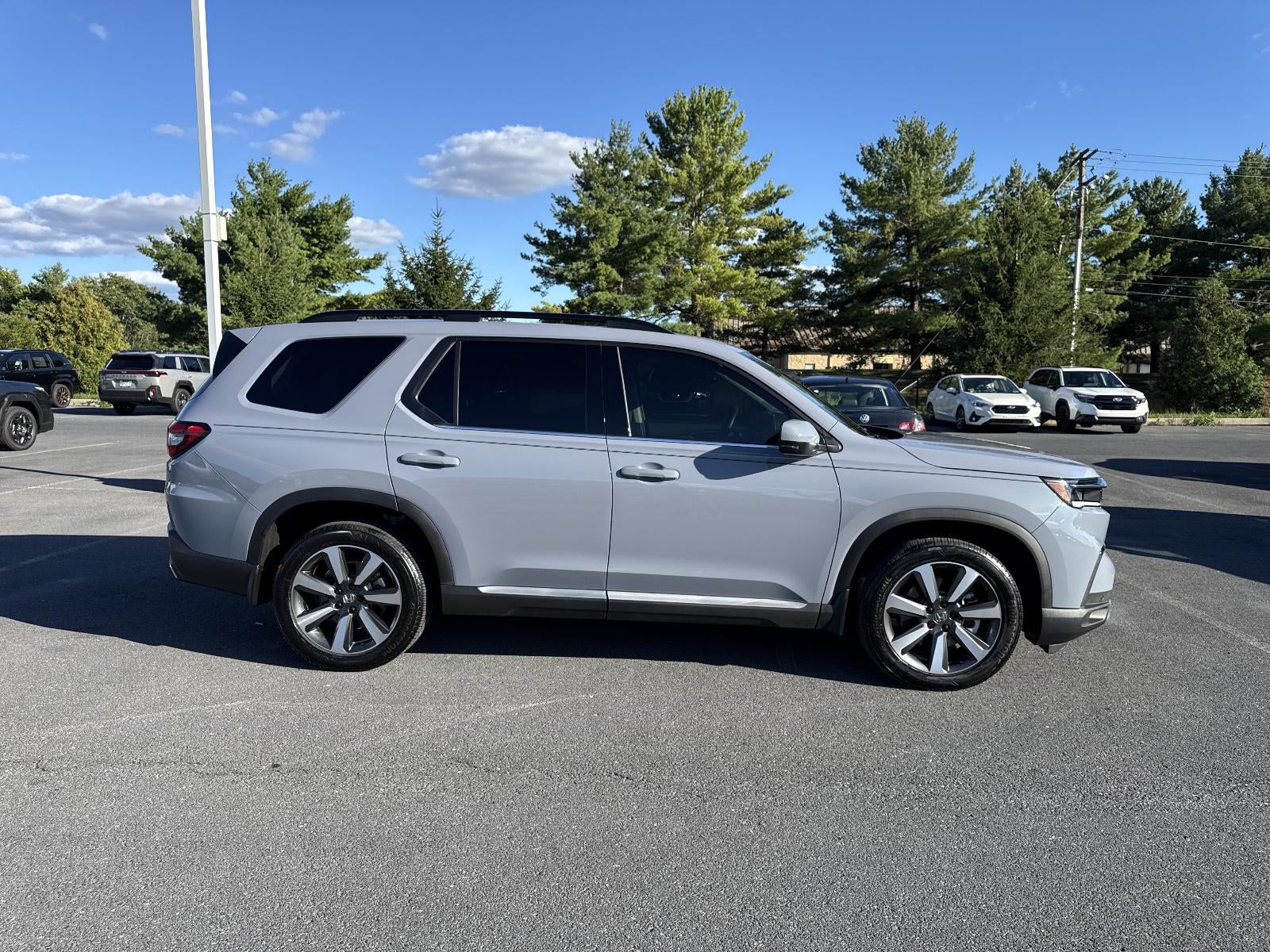 2025 Honda Pilot Touring AWD