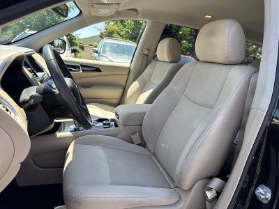 2017 Nissan Pathfinder 4x4 SV