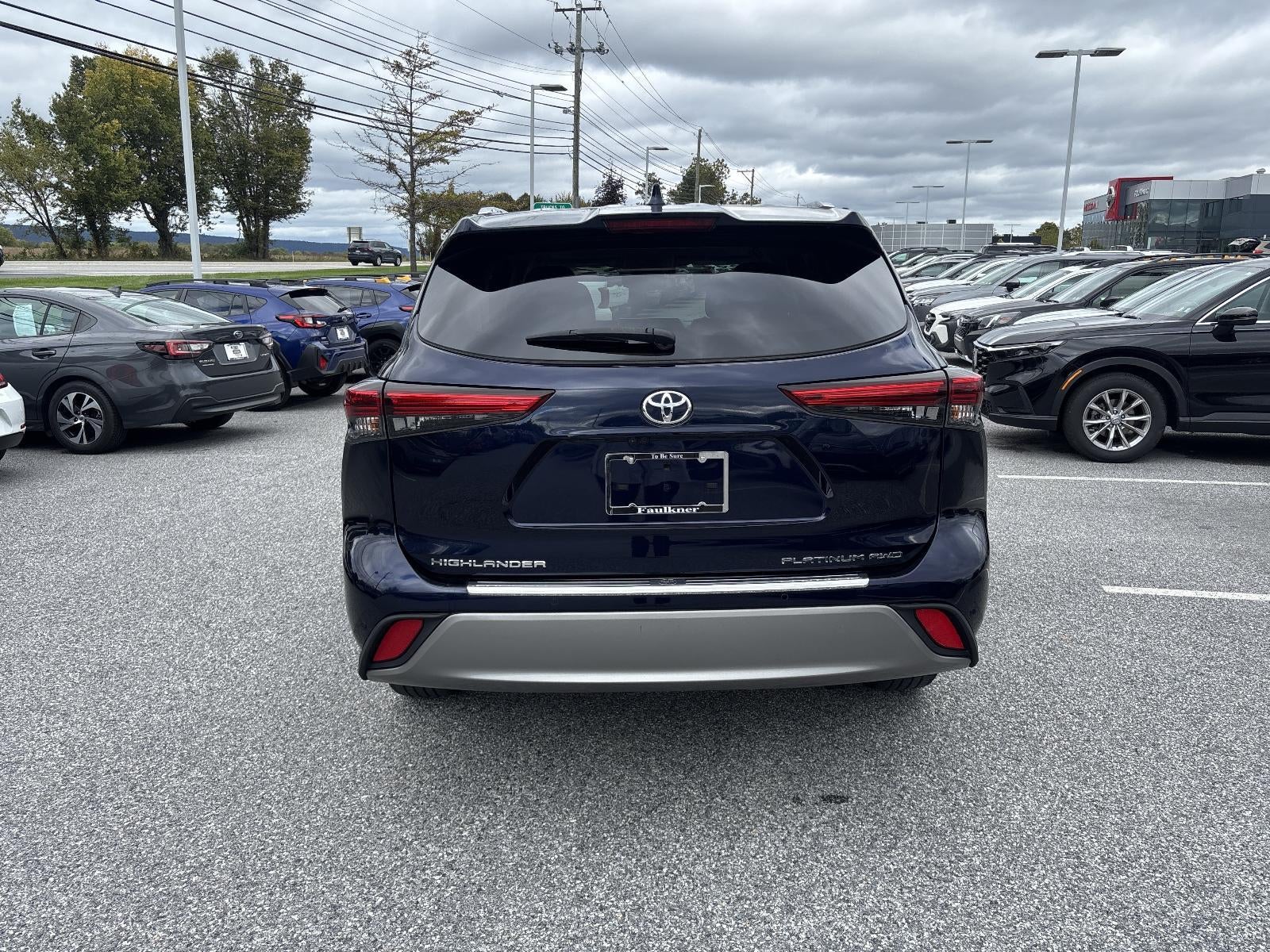 2021 Toyota Highlander Platinum AWD (Natl)