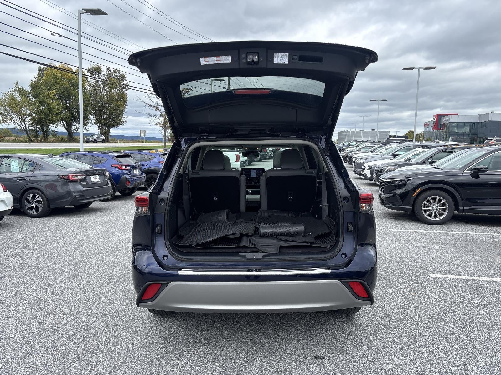 2021 Toyota Highlander Platinum AWD (Natl)
