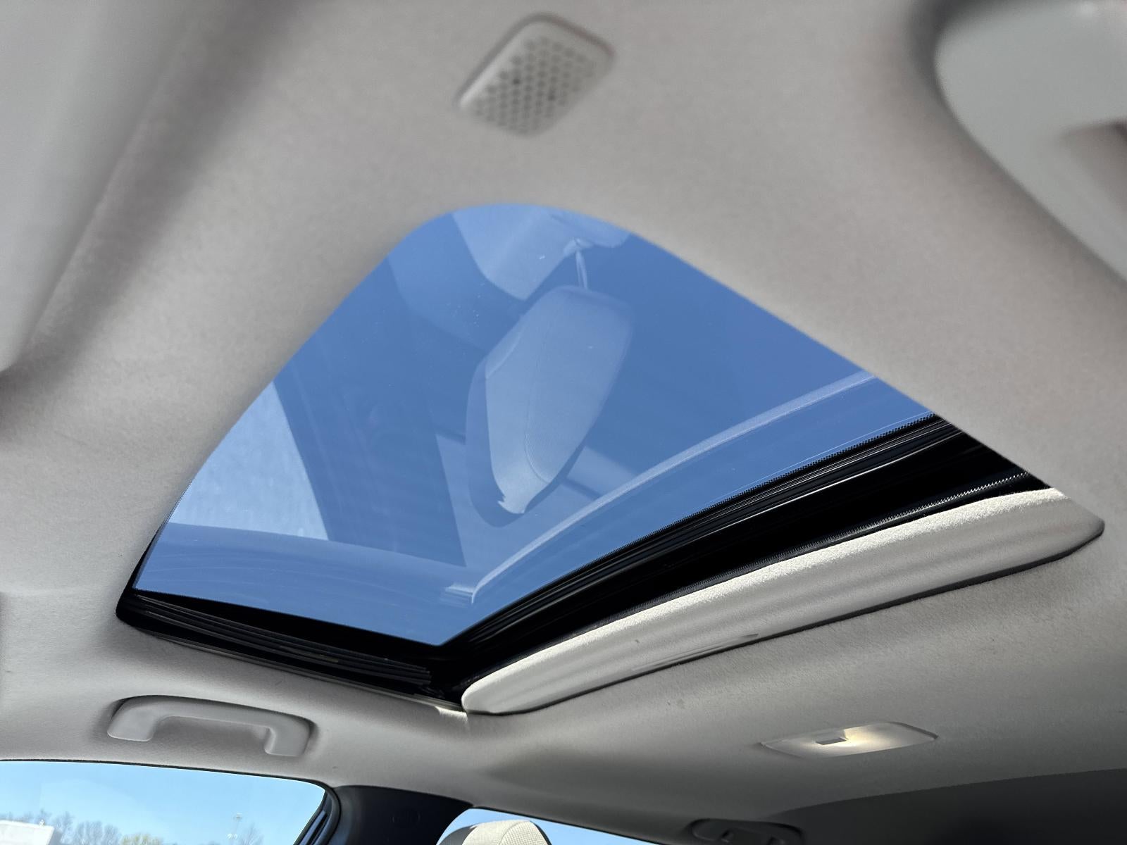 2022 Toyota Corolla Cross LE 4WD (Natl)