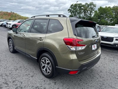 2024 Subaru Forester Premium AWD