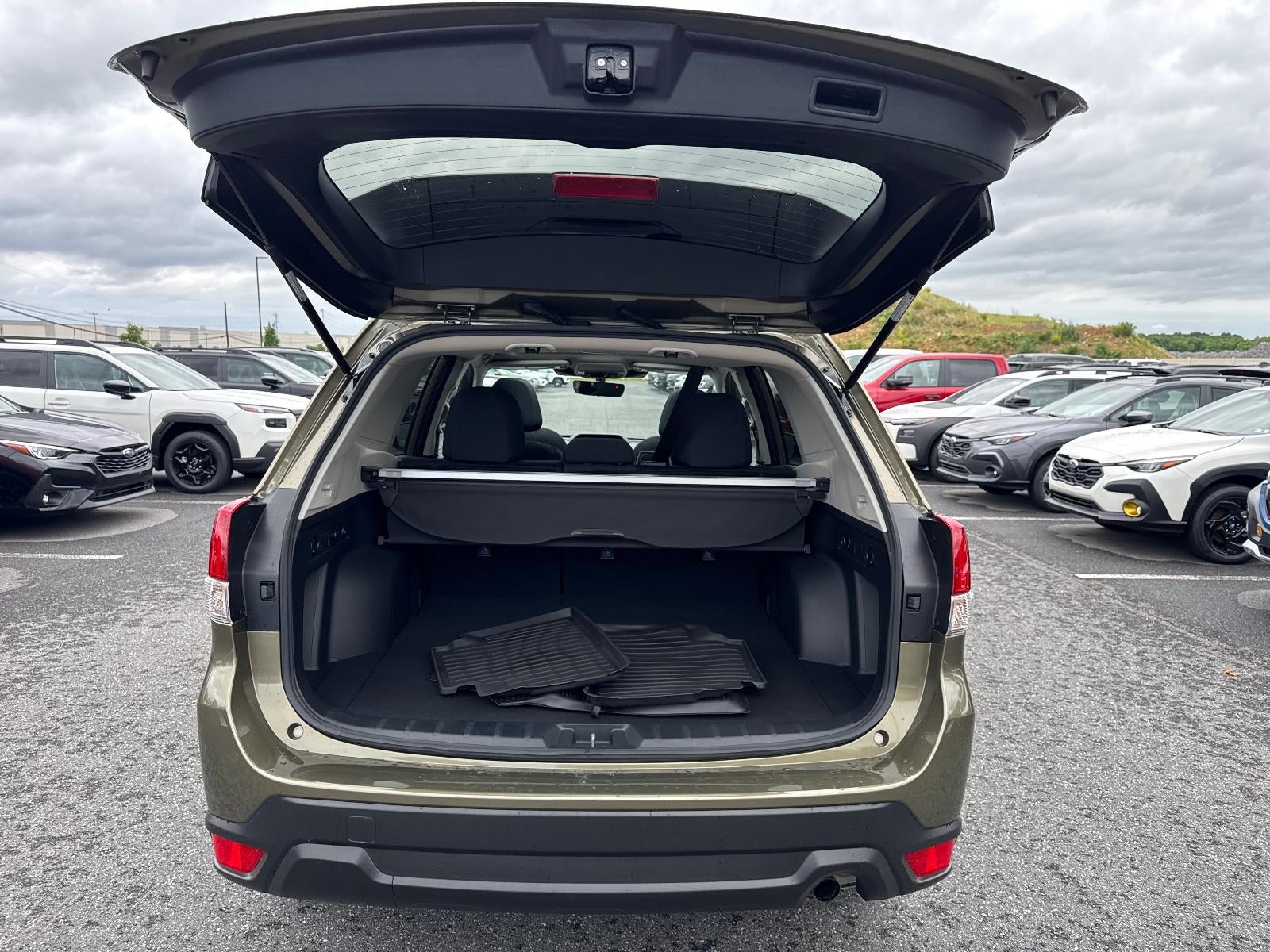 2024 Subaru Forester Premium AWD