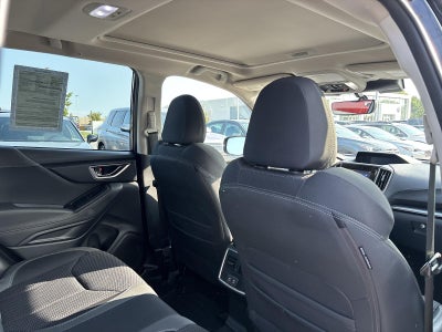 2023 Subaru Forester Premium CVT
