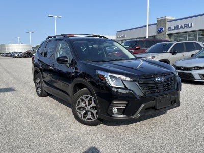 2023 Subaru Forester Premium CVT