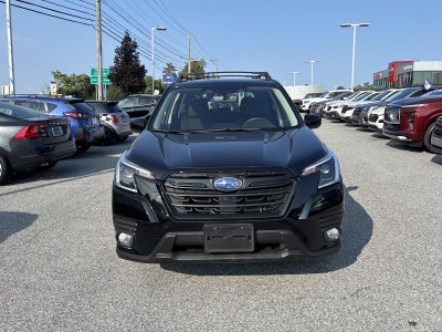 2023 Subaru Forester Premium CVT