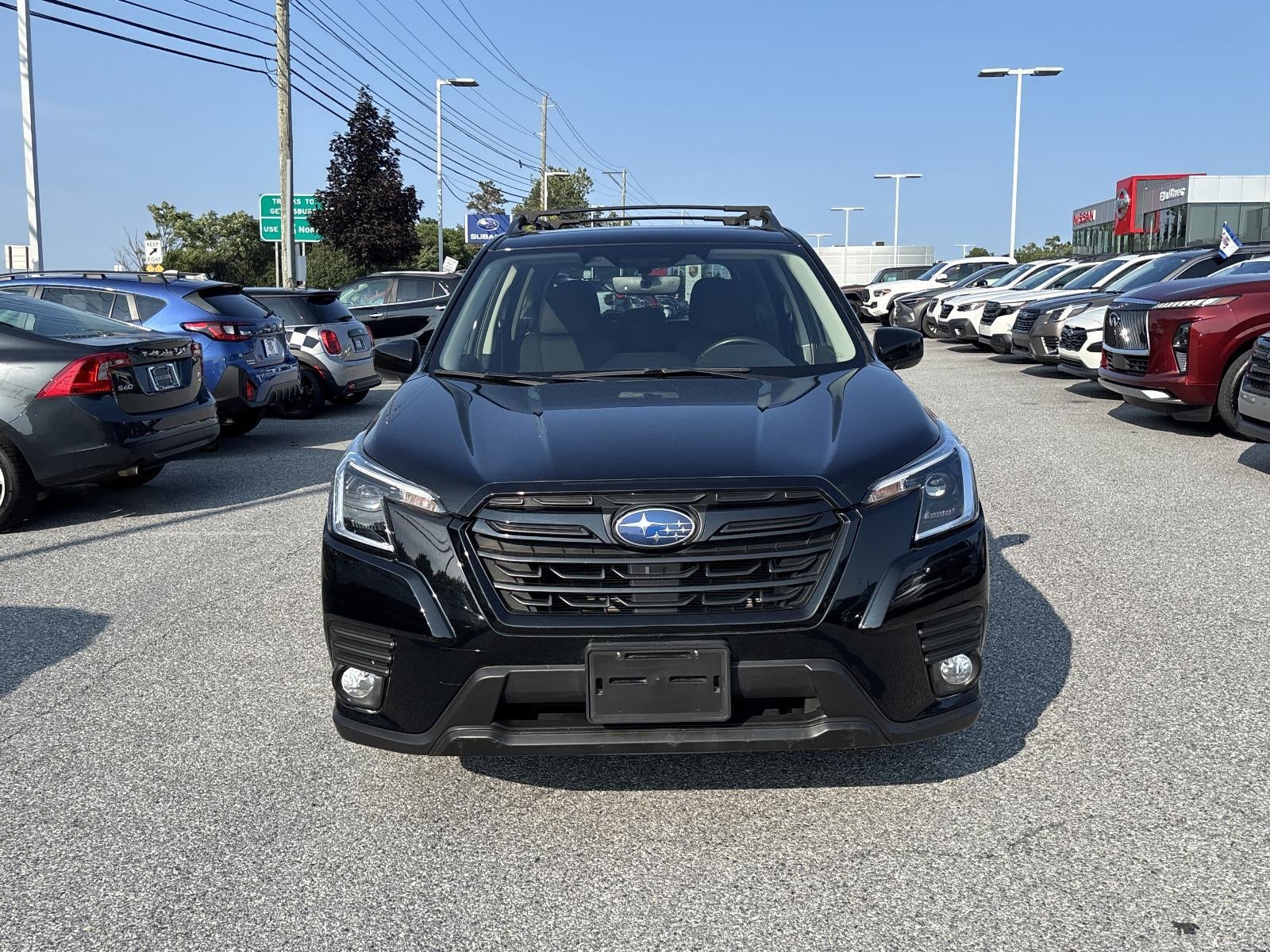 2023 Subaru Forester Premium CVT