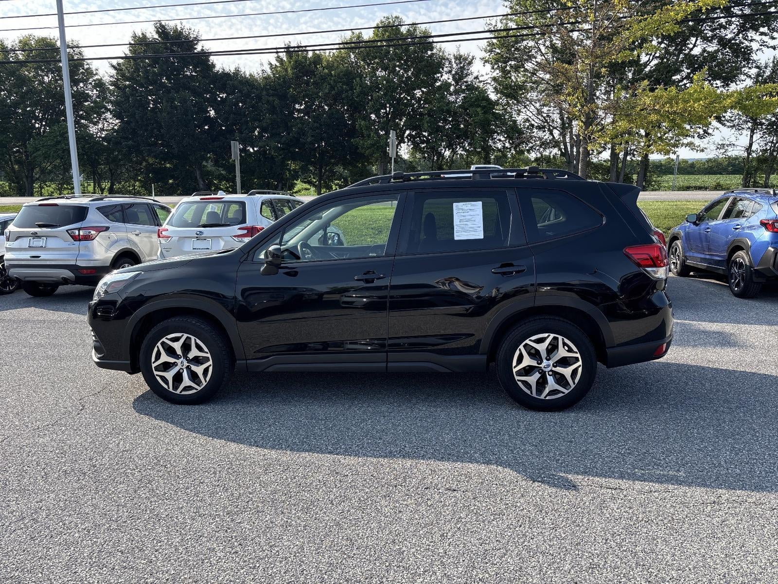 2023 Subaru Forester Premium CVT
