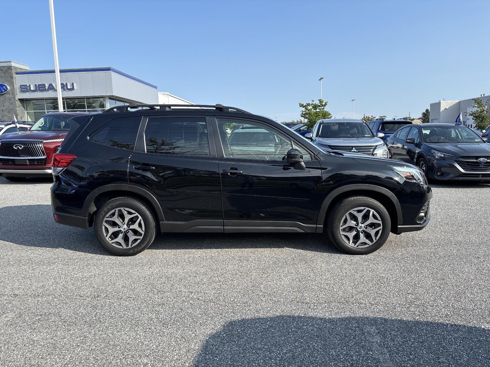 2023 Subaru Forester Premium CVT