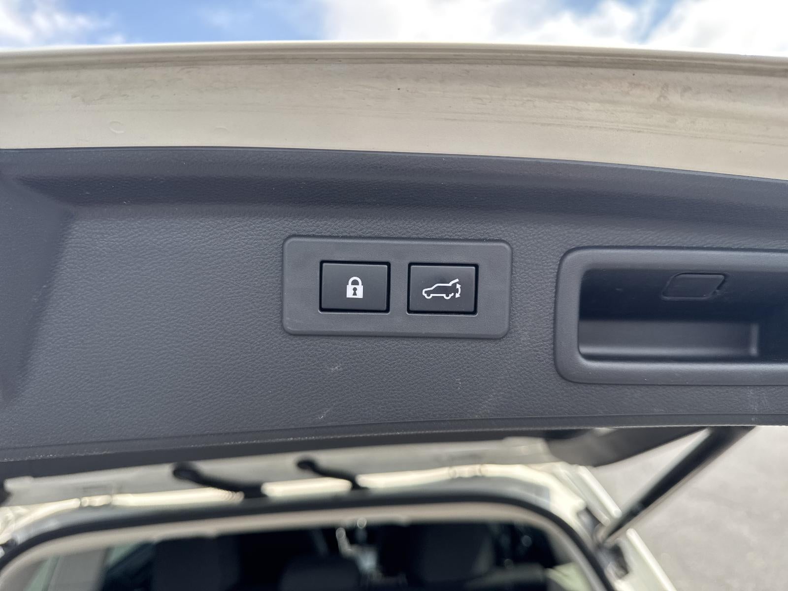 2023 Subaru Forester Premium CVT