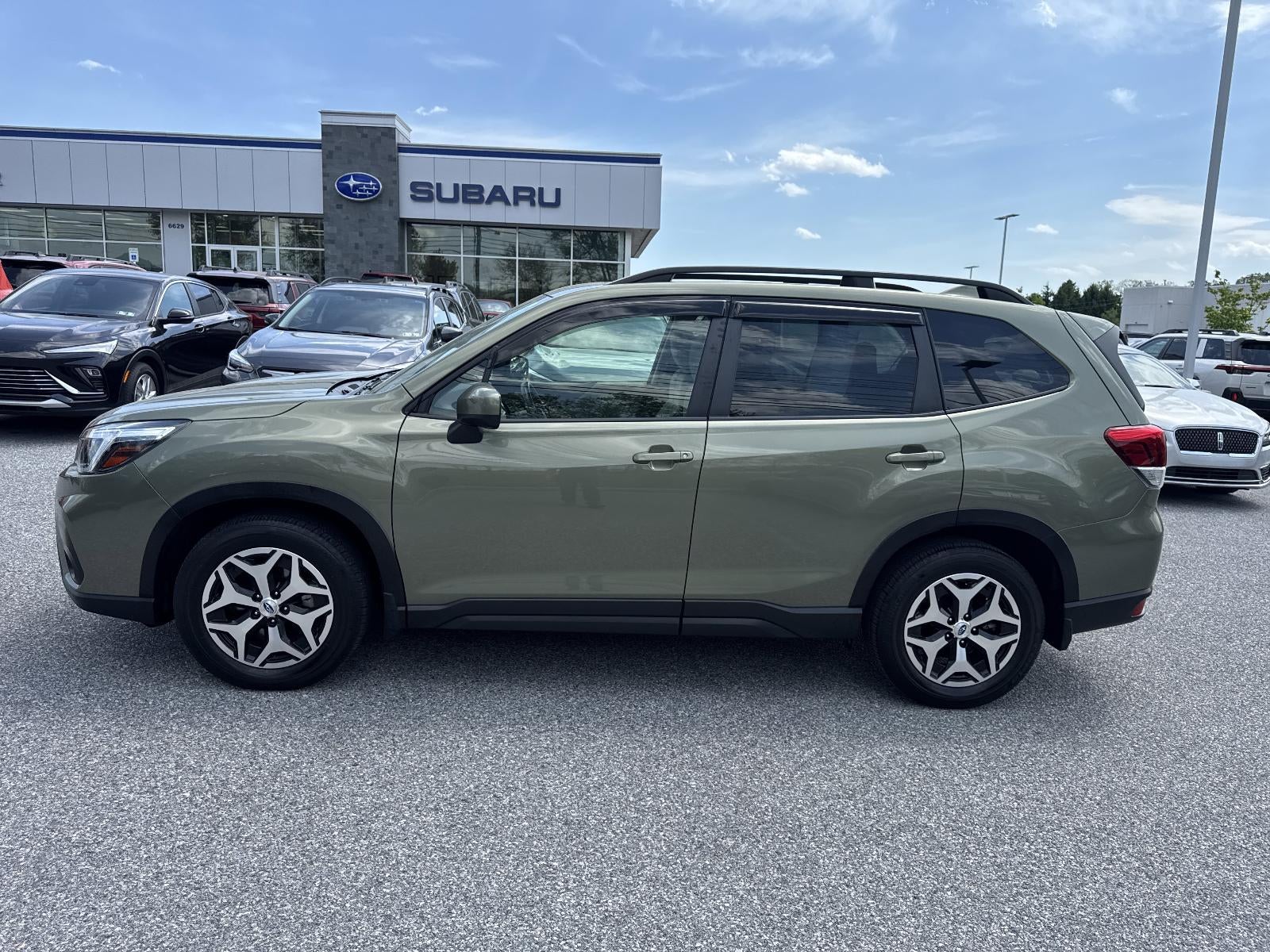 2021 Subaru Forester Premium CVT