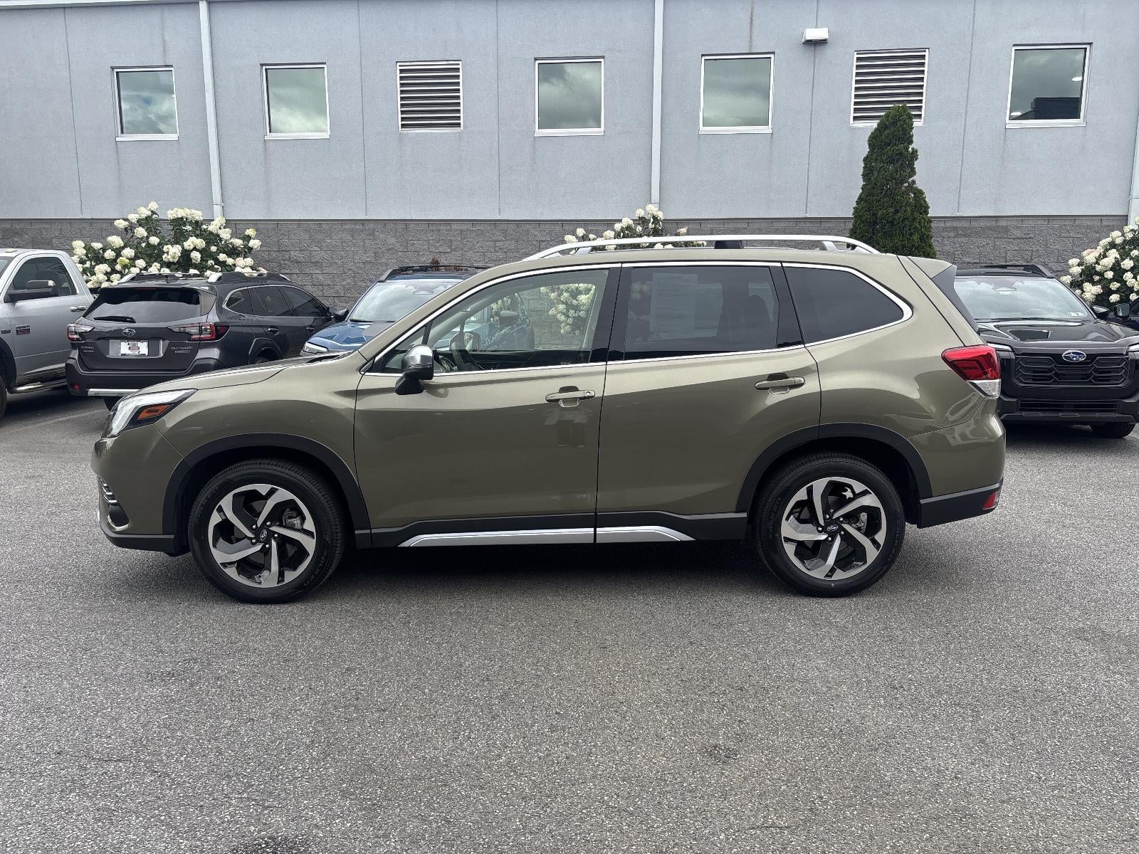 2023 Subaru Forester Touring CVT