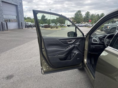 2023 Subaru Forester Touring CVT