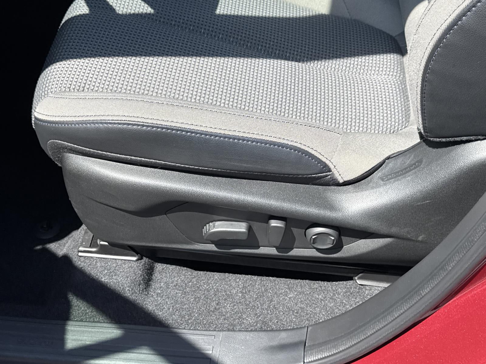 2025 Subaru Forester Premium AWD