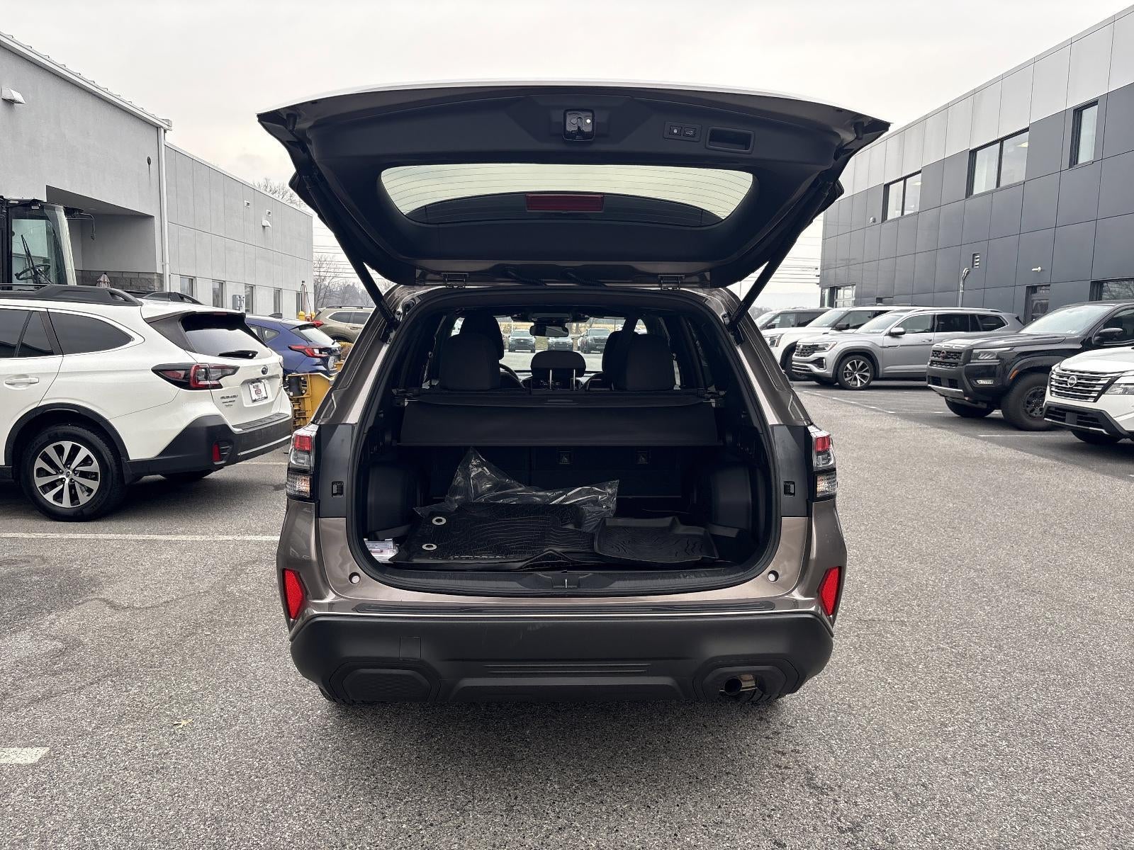 2025 Subaru Forester Premium AWD