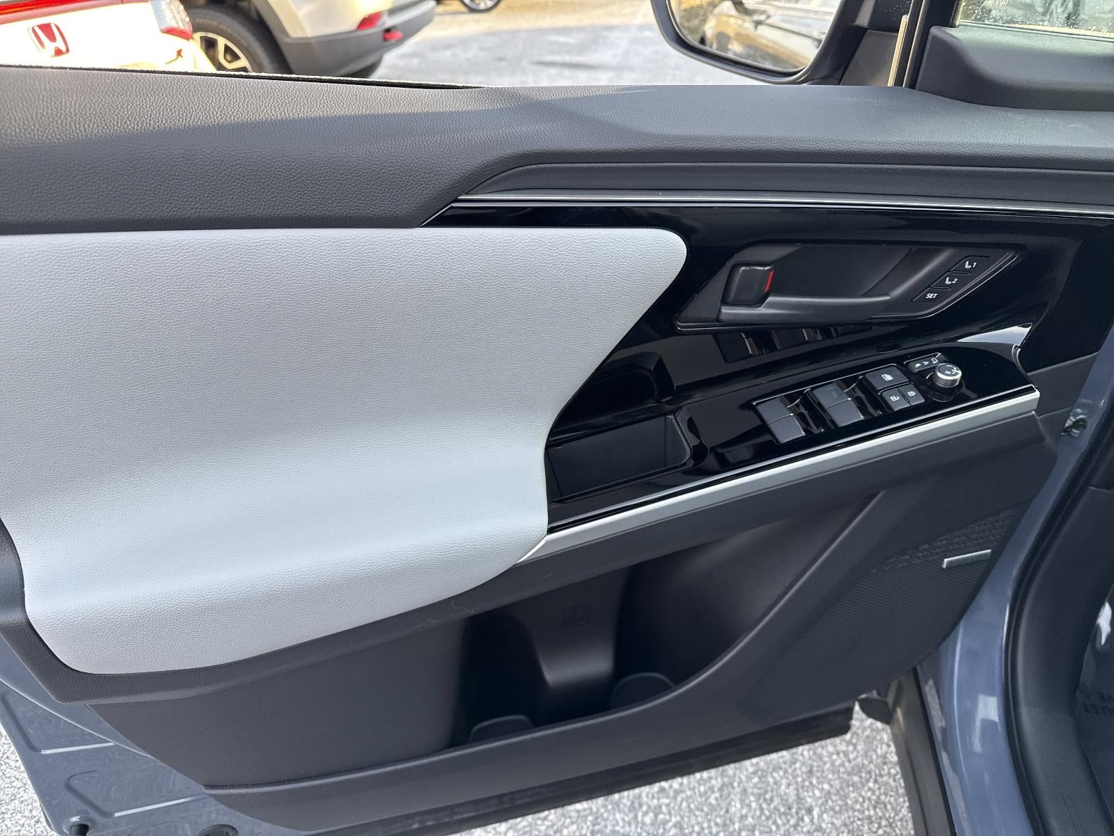 2024 Subaru Solterra Limited AWD