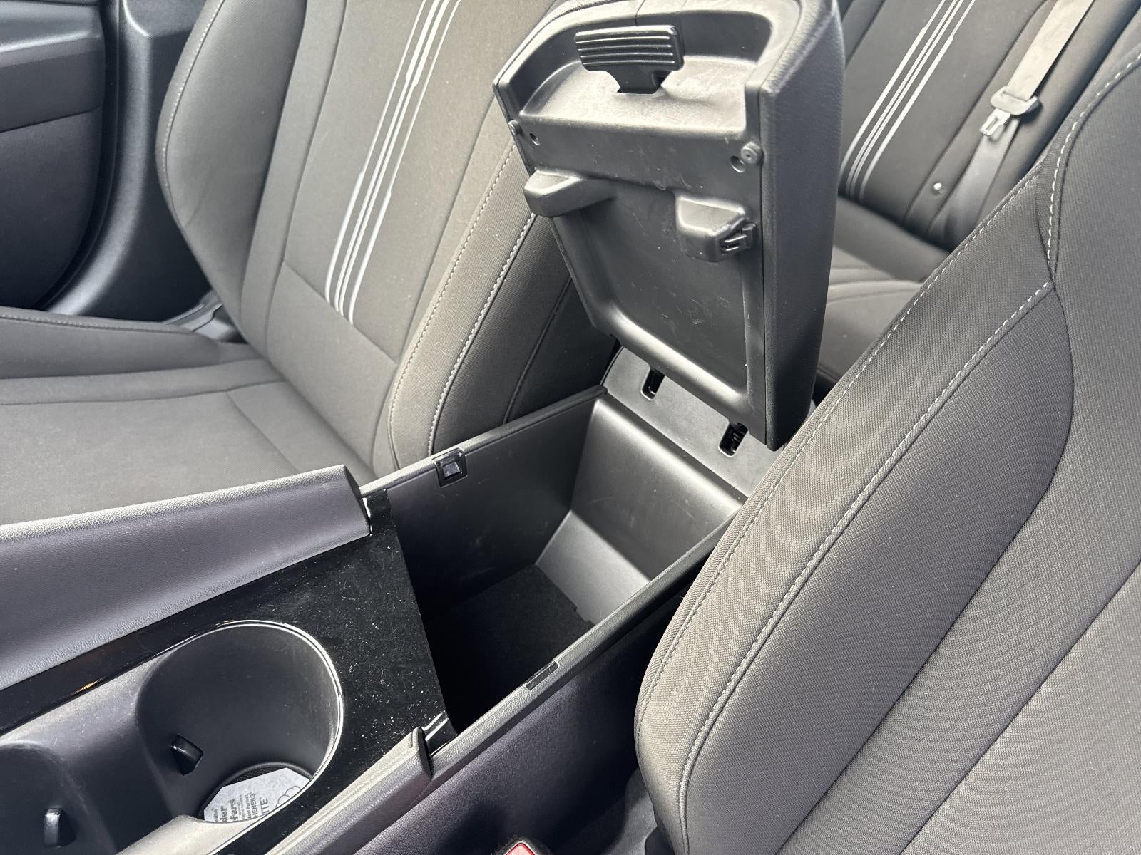 2024 Hyundai ELANTRA SEL IVT