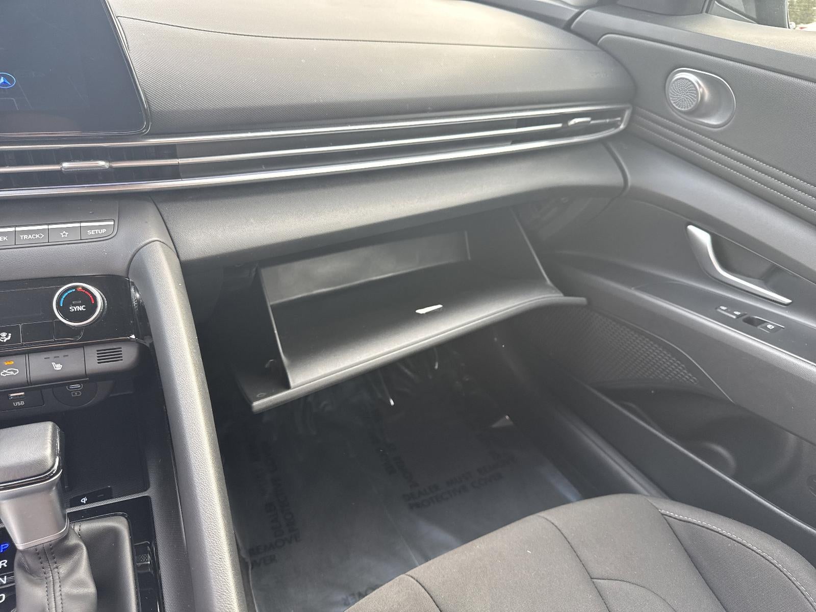 2024 Hyundai ELANTRA SEL IVT