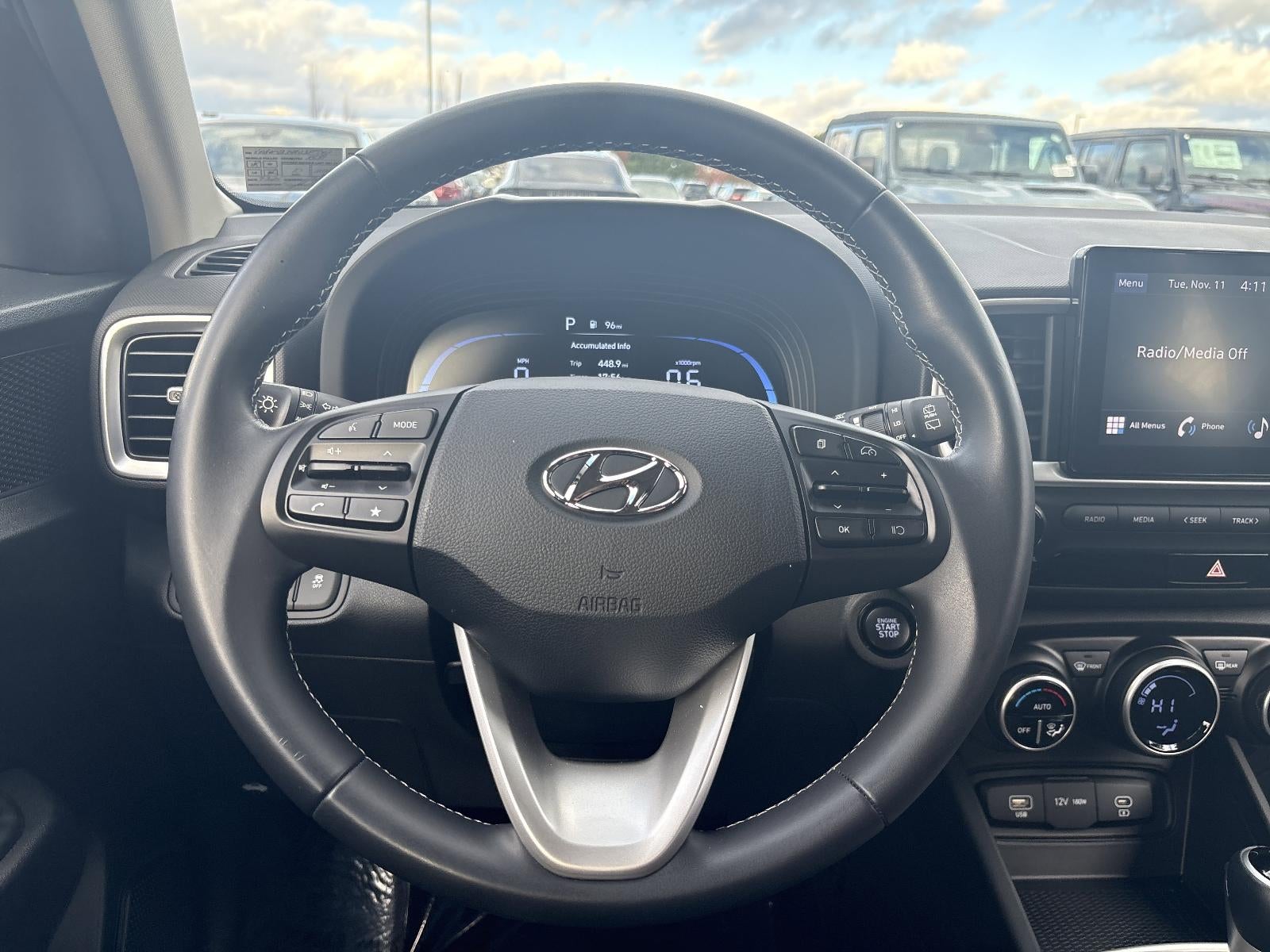 2024 Hyundai VENUE SEL IVT