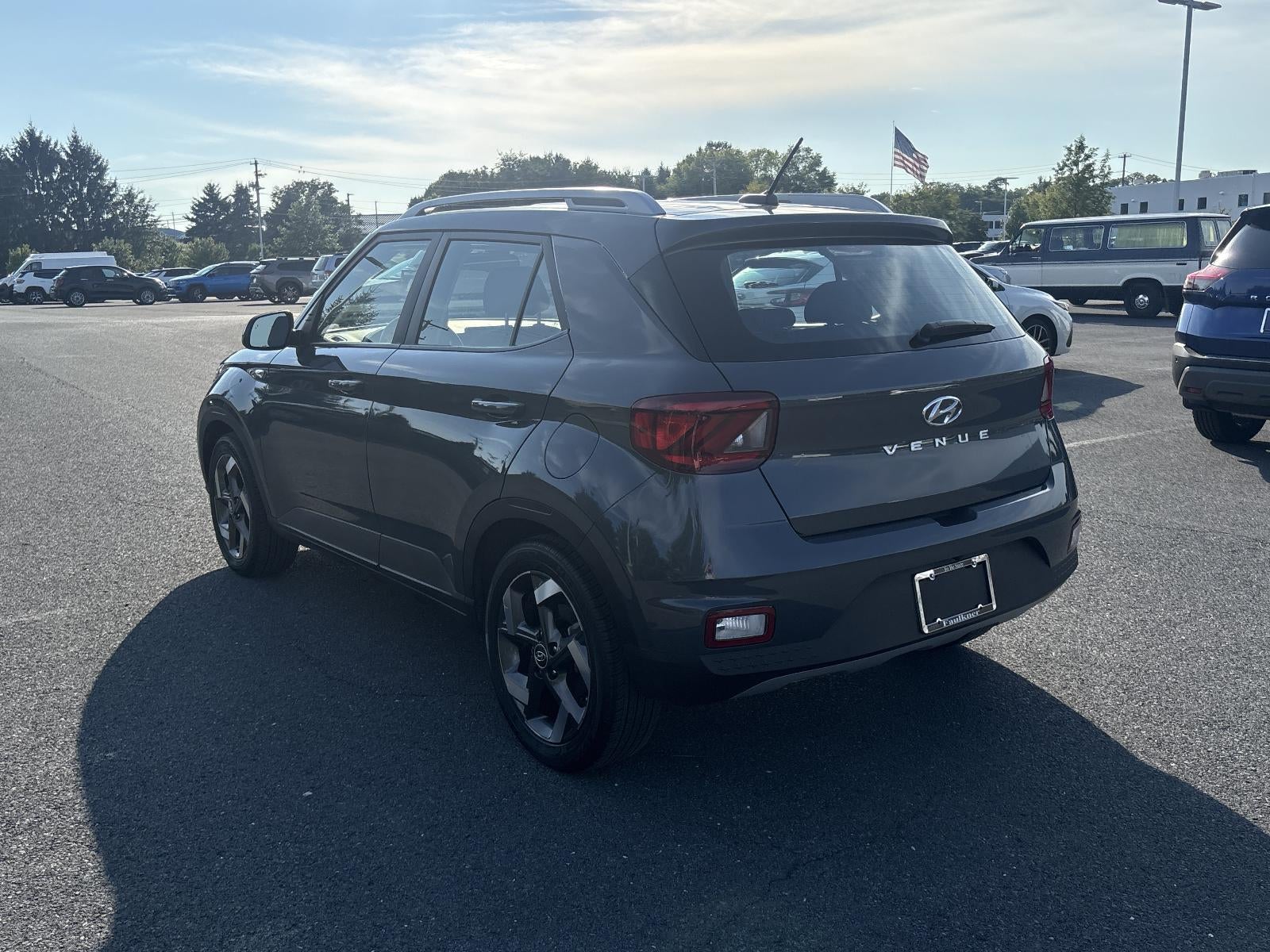 2025 Hyundai VENUE Limited IVT