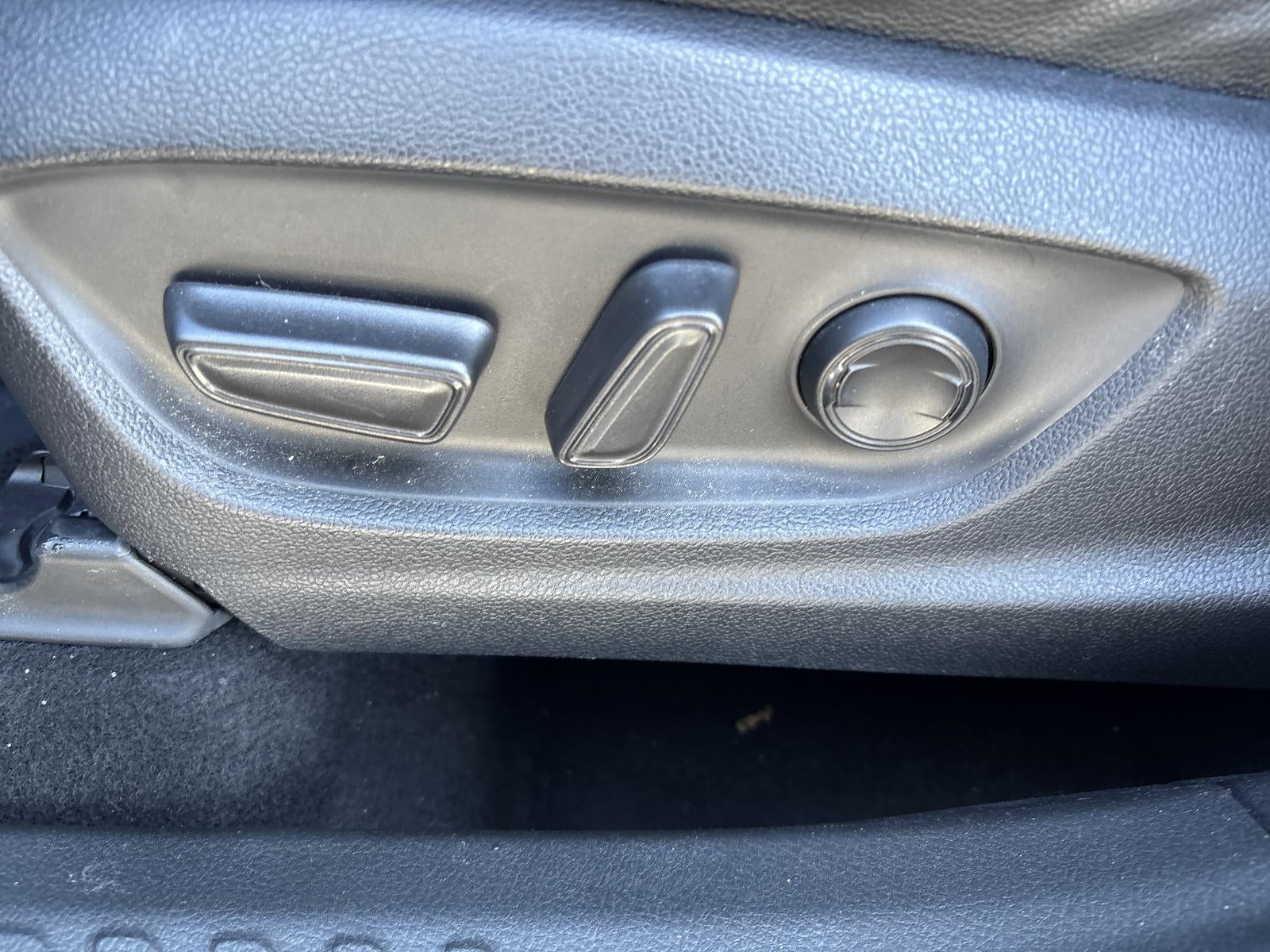 2021 Toyota C-HR Limited FWD (Natl)