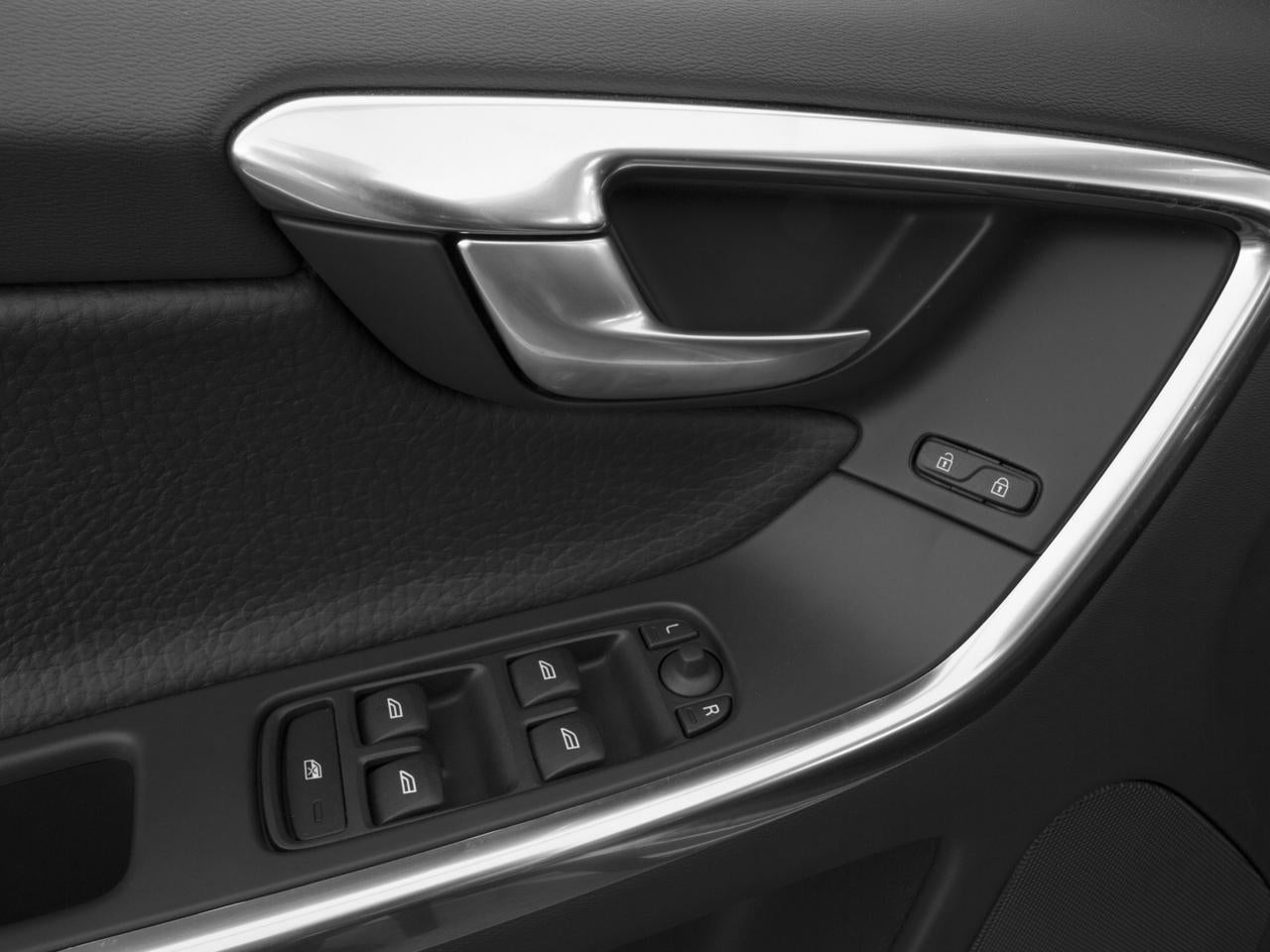 2016 Volvo XC60 AWD 4dr T6 Drive-E