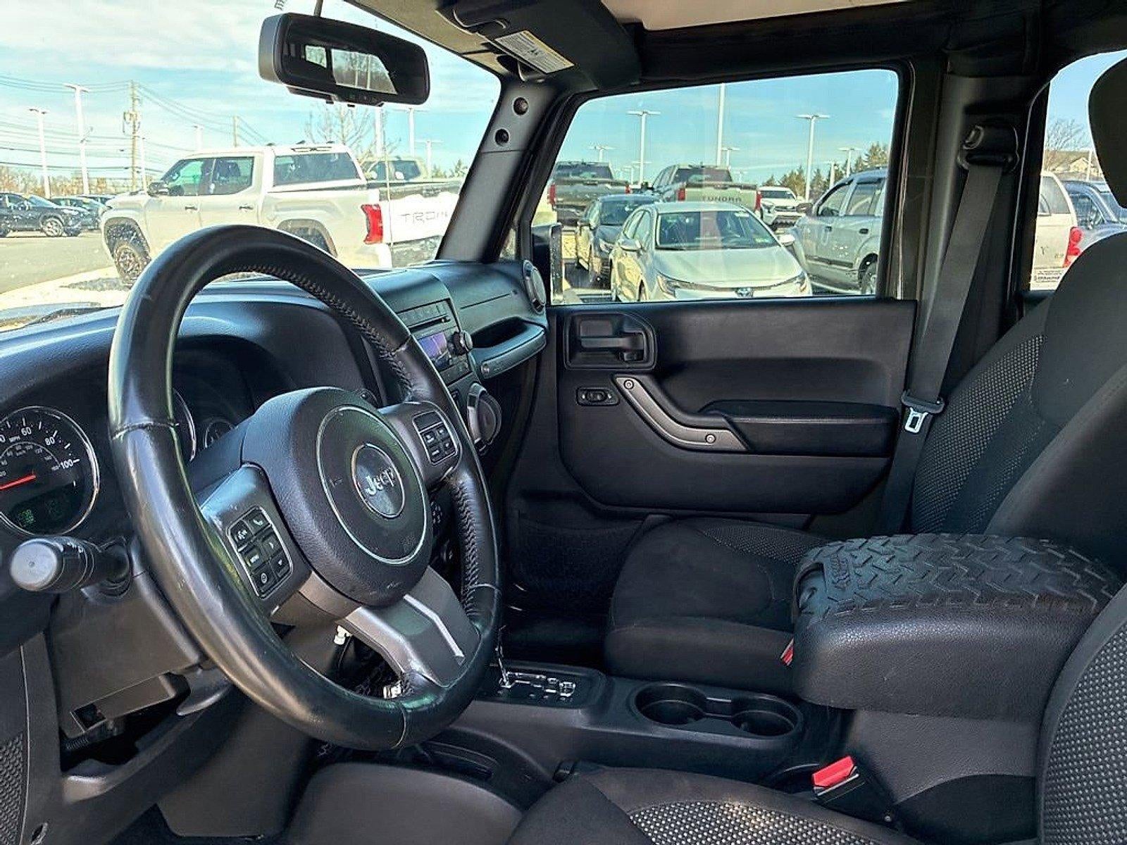 2016 Jeep Wrangler Unlimited 4WD 4dr Black Bear *Ltd Avail*