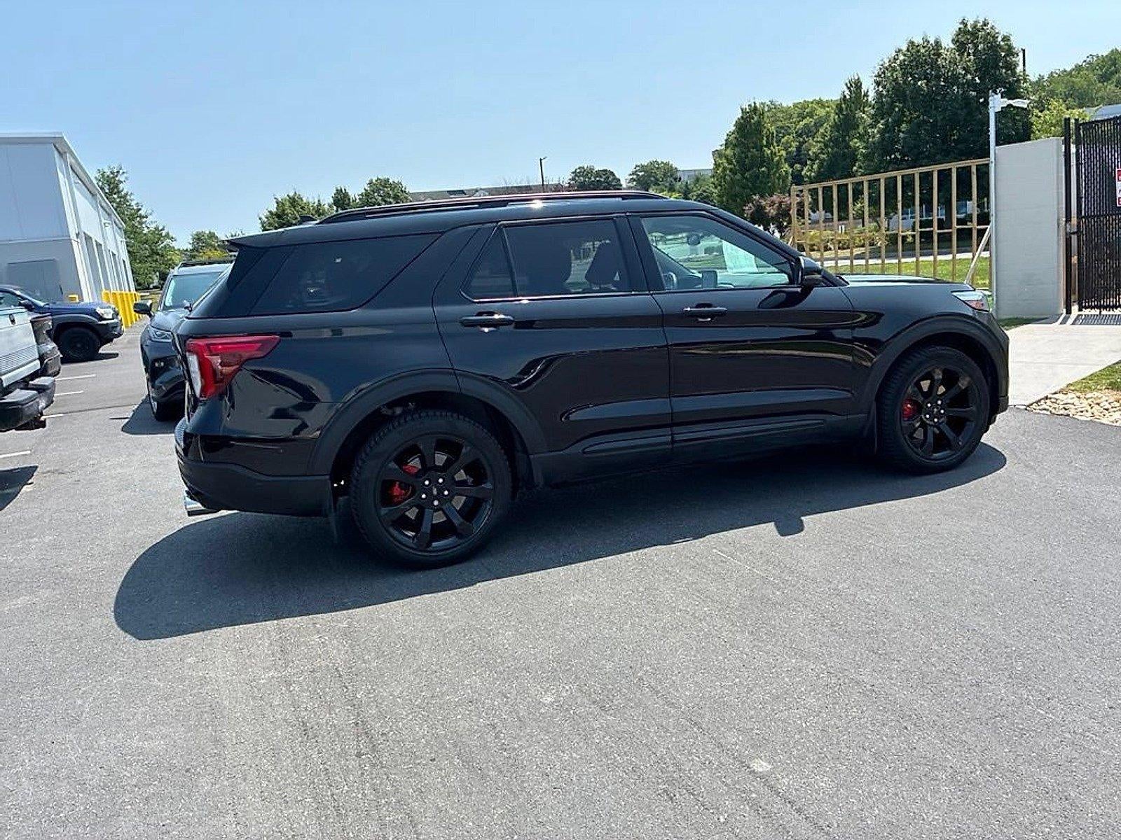 2022 Ford Explorer ST 4WD