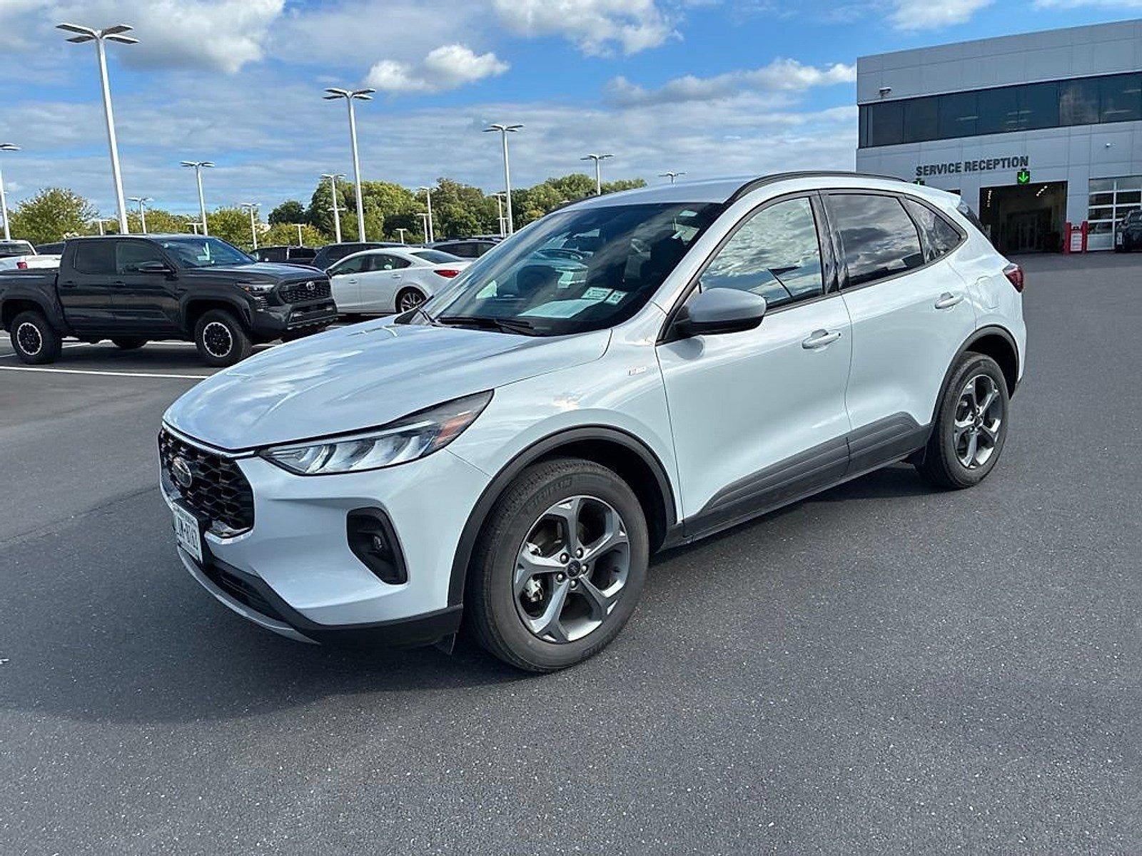 2025 Ford Escape ST-Line Select AWD