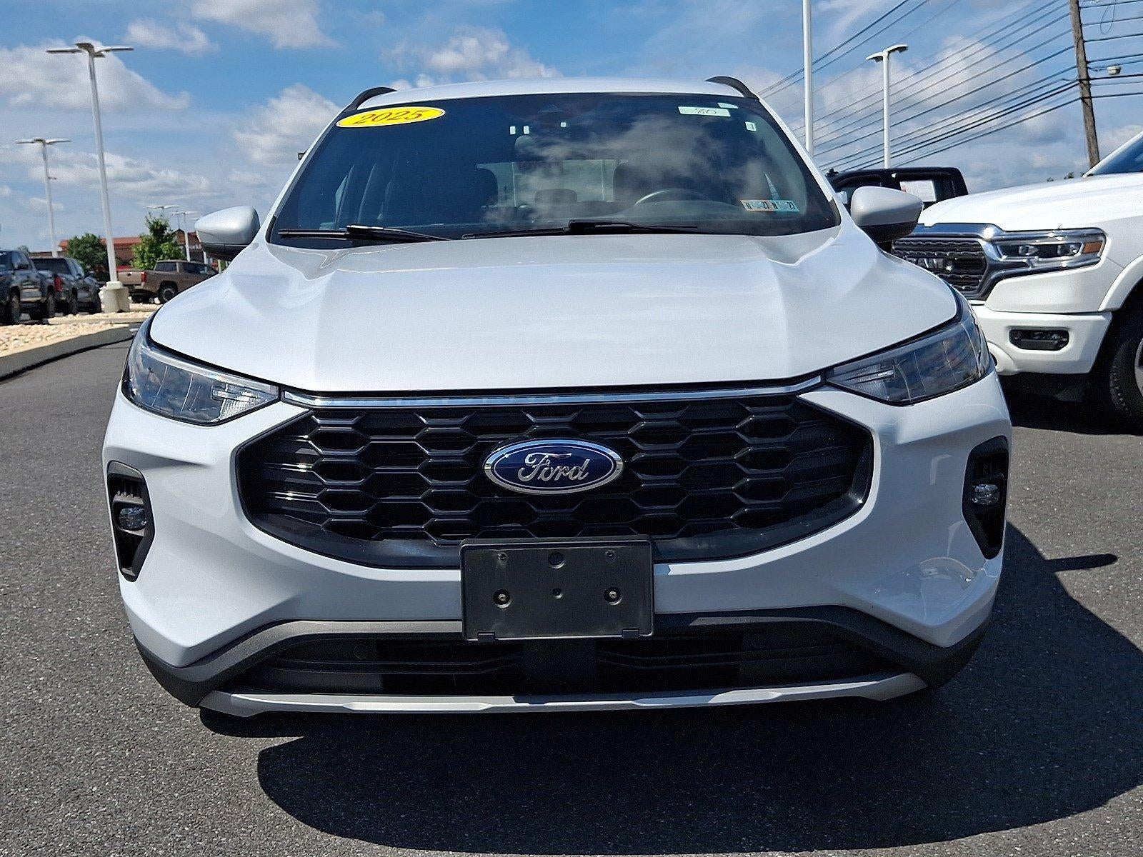 2025 Ford Escape ST-Line Select AWD