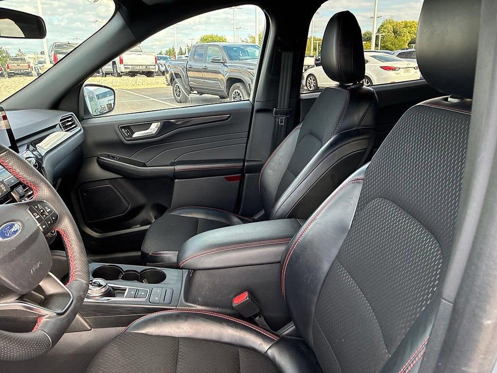 2025 Ford Escape ST-Line Select AWD