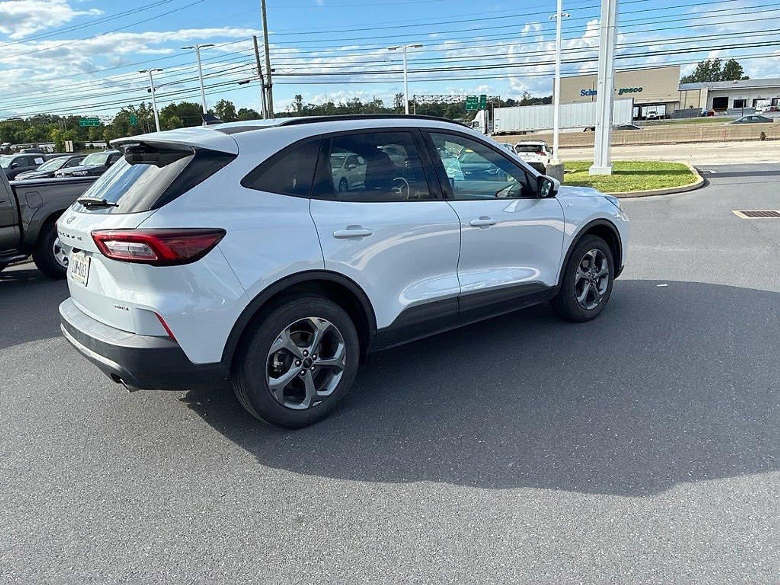 2025 Ford Escape ST-Line Select AWD