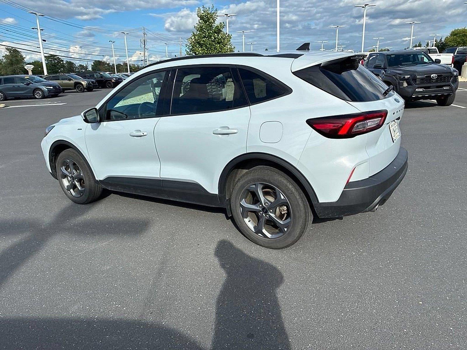 2025 Ford Escape ST-Line Select AWD
