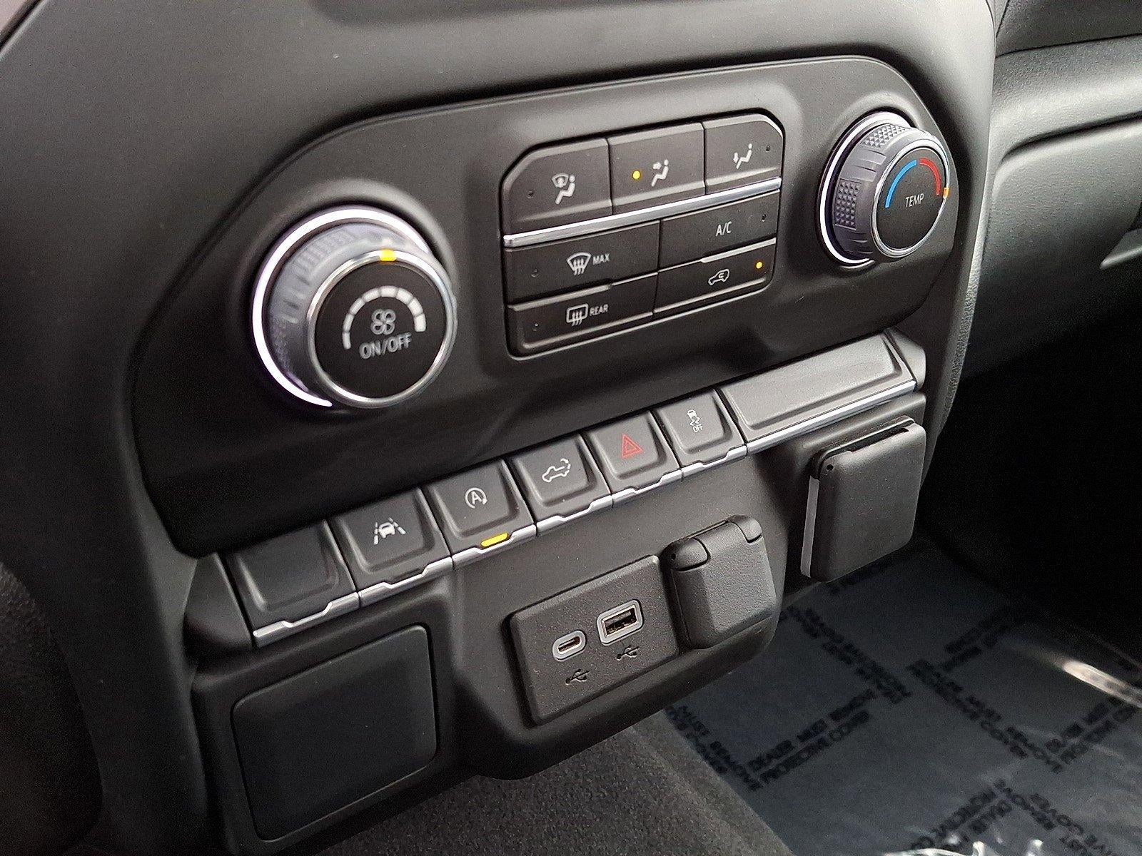 2022 Chevrolet Silverado 1500 Crew Cab Short Box 4-Wheel Drive Custom